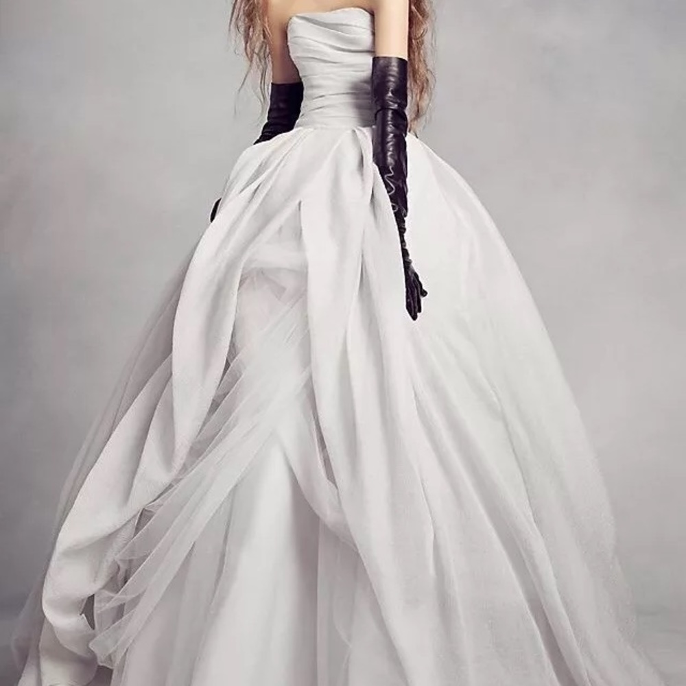 Vera Wang organza wedding dress ballgown sterling
